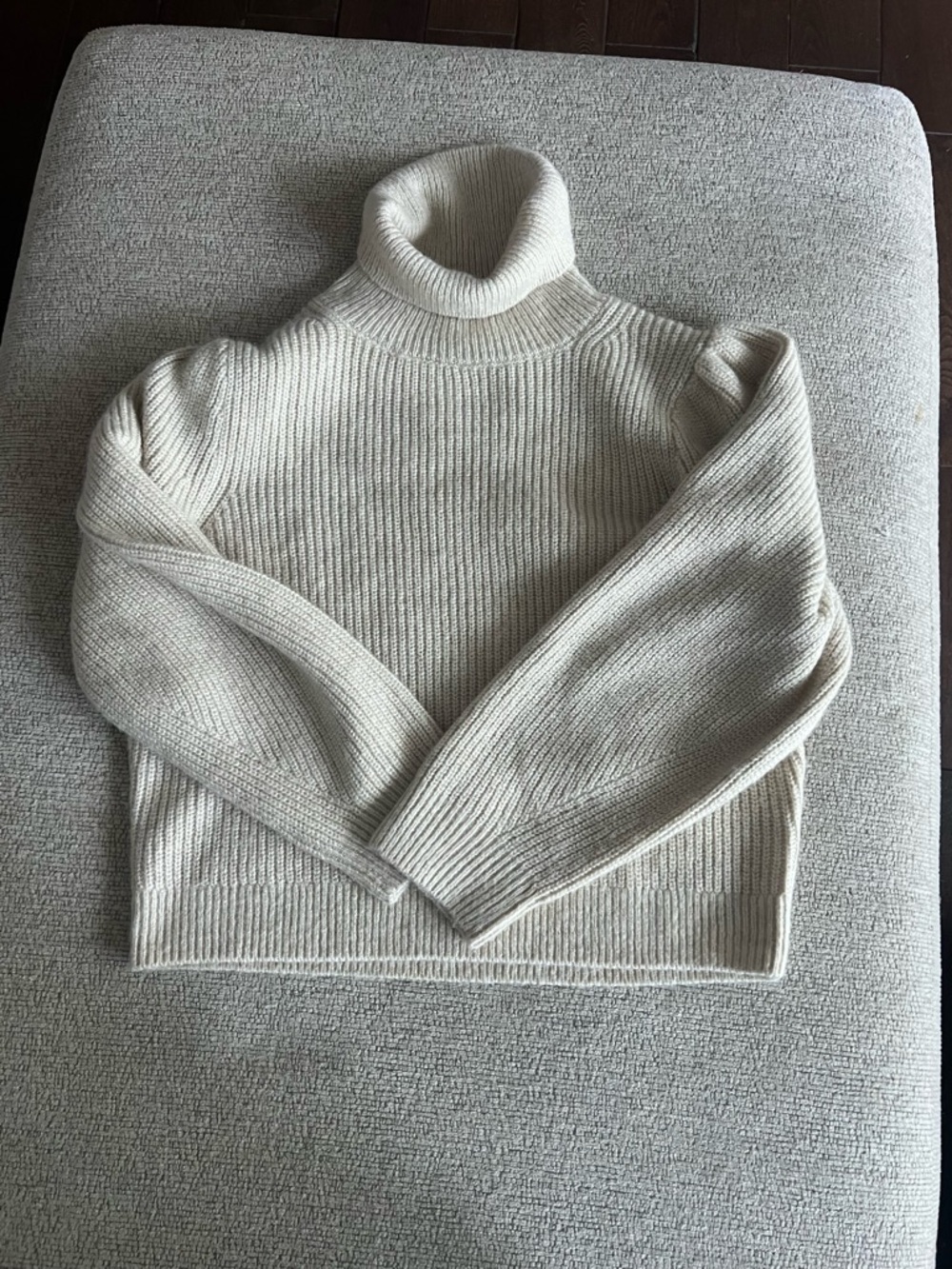 J Crew Cropped Turtleneck Cream Size Large